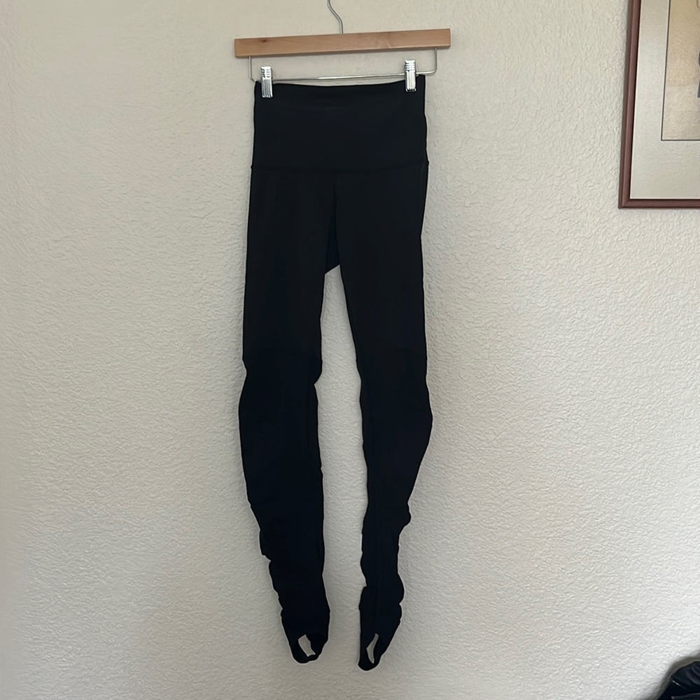 Lululemon black